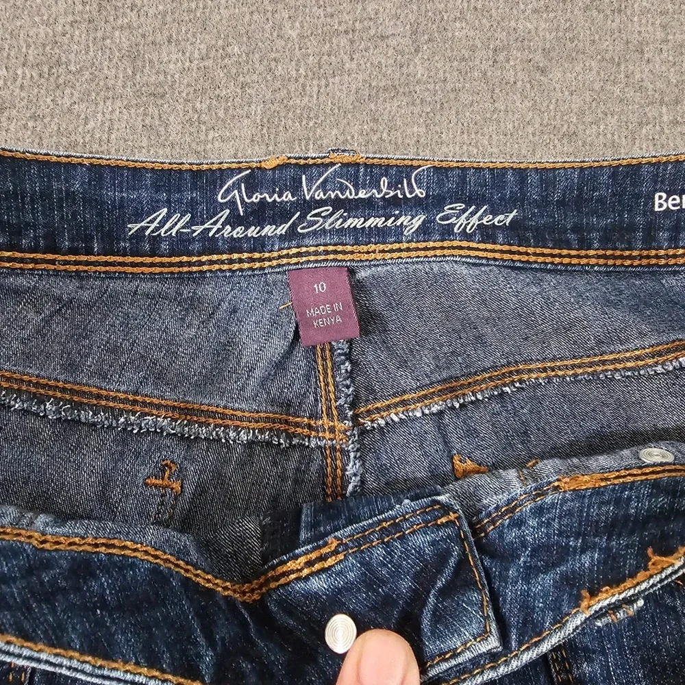 Gloria Vanderbilt Womens Bermuda Denim Shorts Blue Slimming Effect Size 10 - Picture 3 of 8